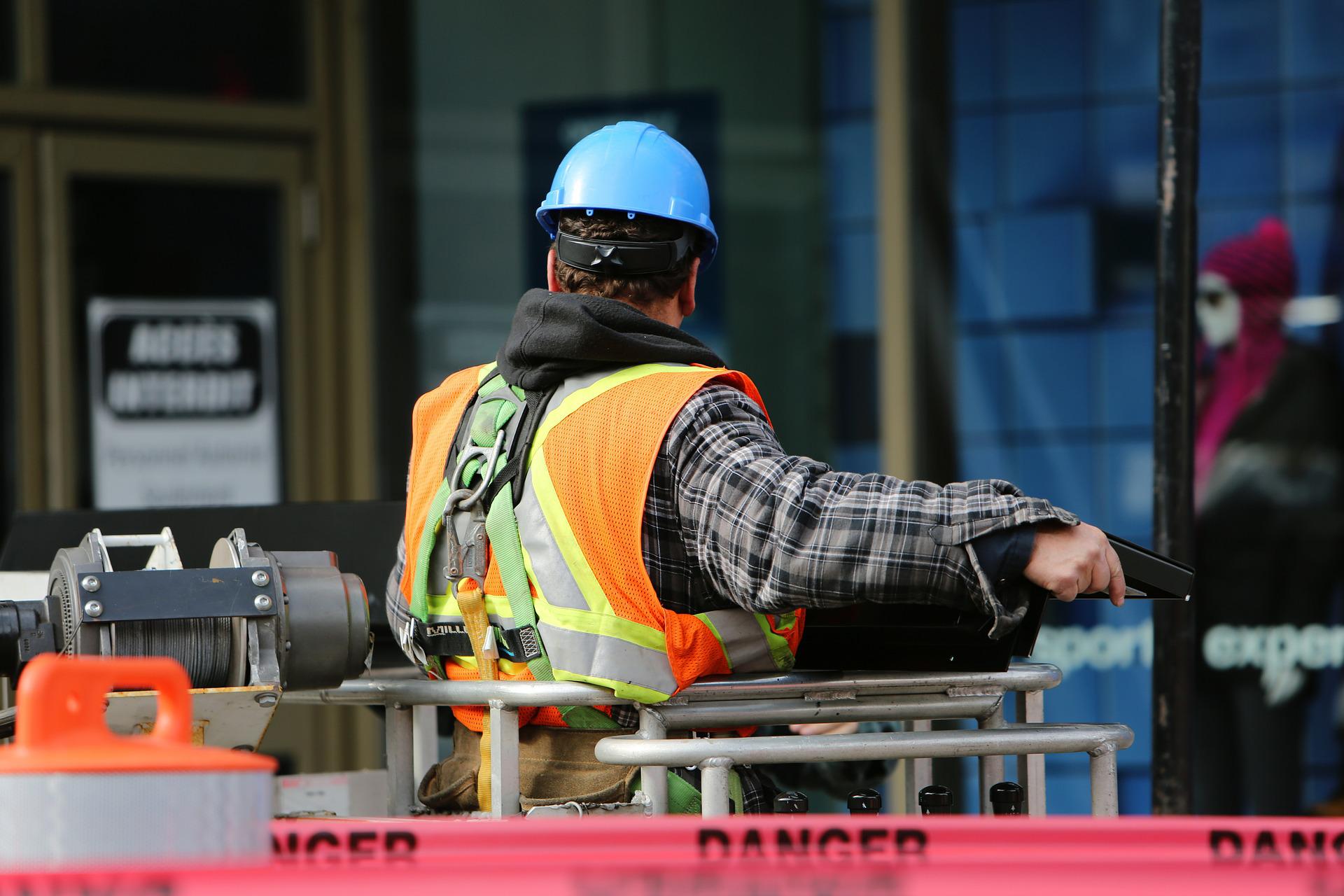 How Does A Fall Arrest System Work?
